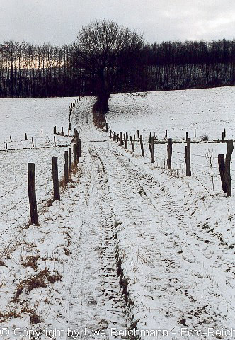 967n26